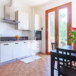 Apartament Peaceful Apartment! X4 Near Parma